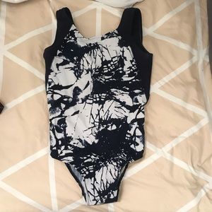 Triple flip gymnastics suit leotard